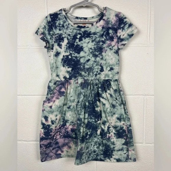 Cute Tye Dye Play dress by Cat & Jack Size Small - Picture 1 of 6